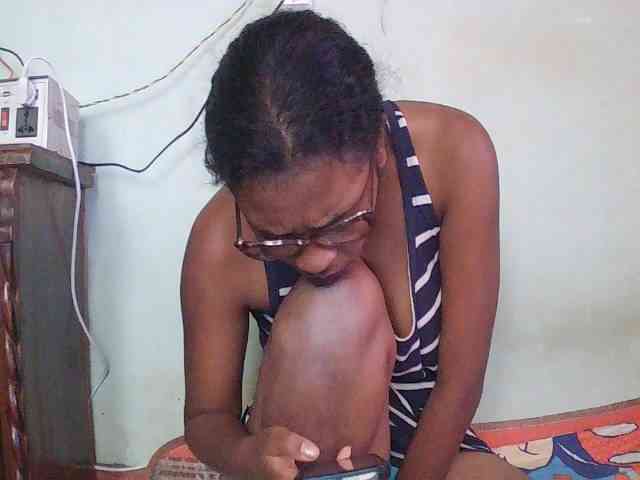 TriciaBella webcam