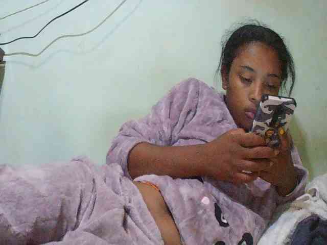 TriciaBella webcam