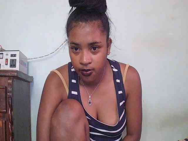 TriciaBella webcam