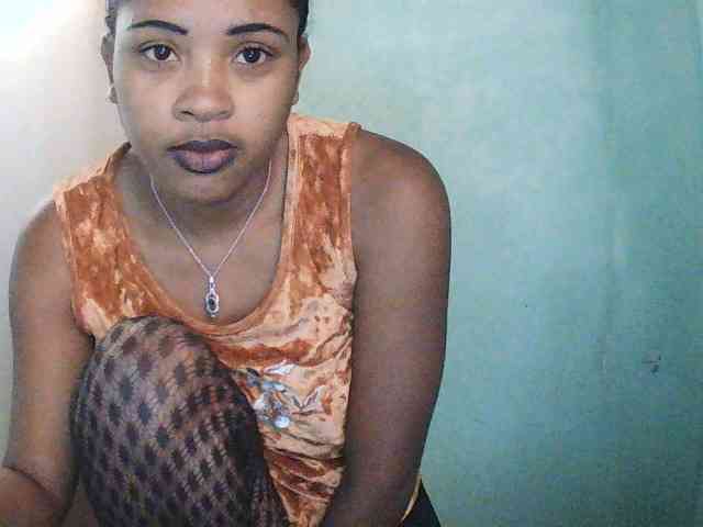 Modèle: TriciaBella