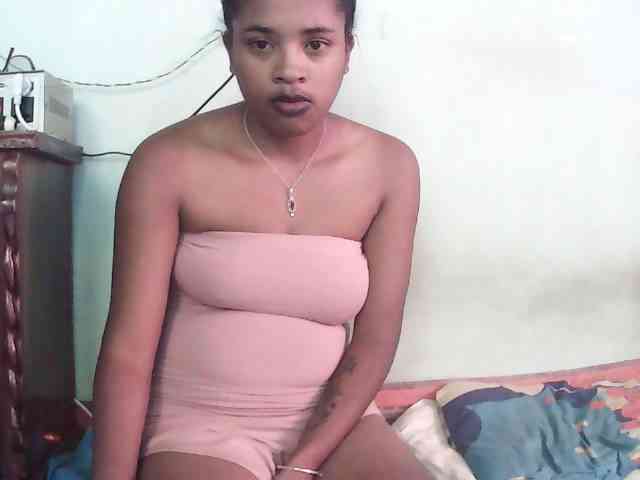 TriciaBella Live Webcam on BongaCams