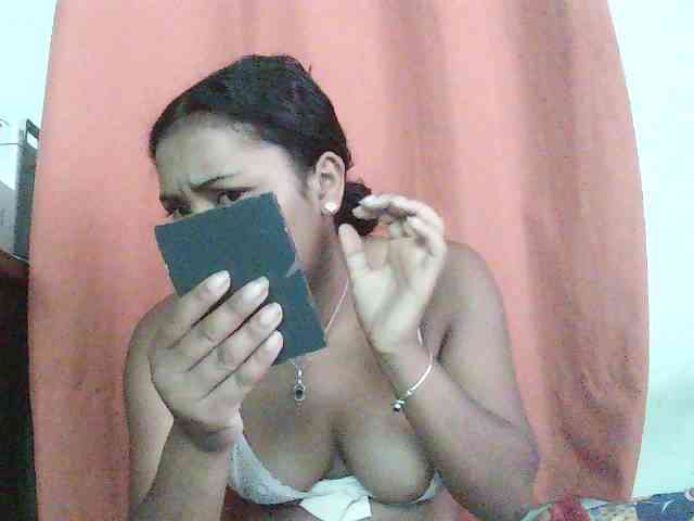 TriciaBella webcam