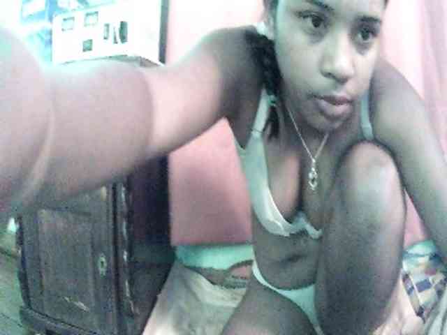 TriciaBella webcam