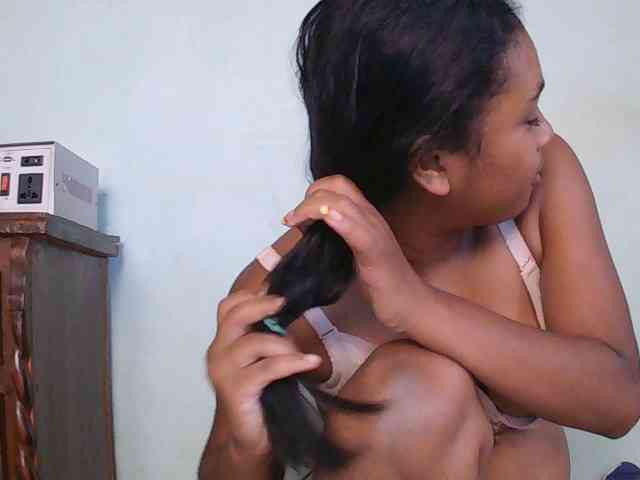 TriciaBella webcam