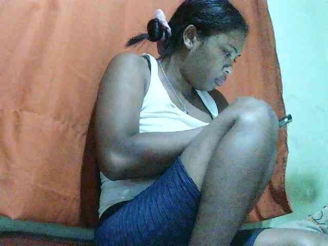 TriciaBella webcam