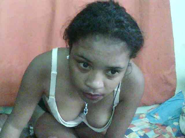 TriciaBella webcam