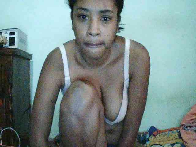 TriciaBella webcam
