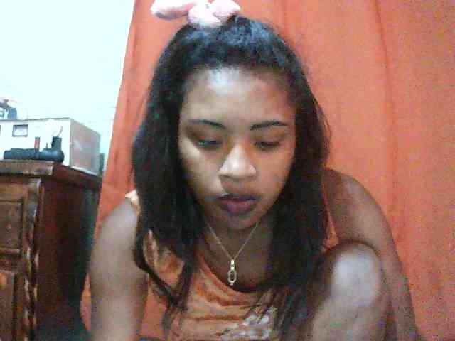 TriciaBella webcam