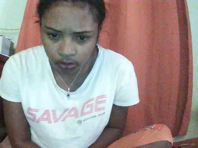 TriciaBella webcam