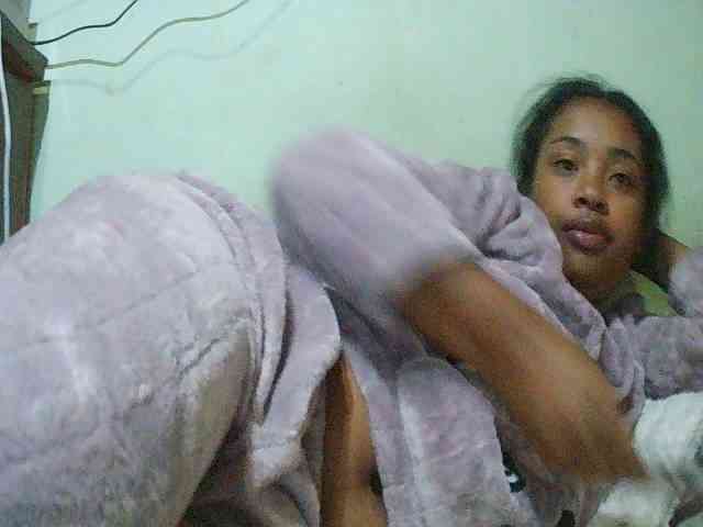 TriciaBella webcam