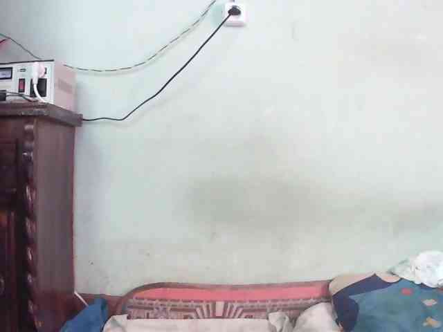 TriciaBella webcam