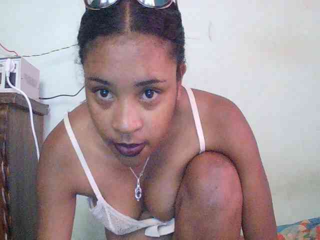 TriciaBella webcam