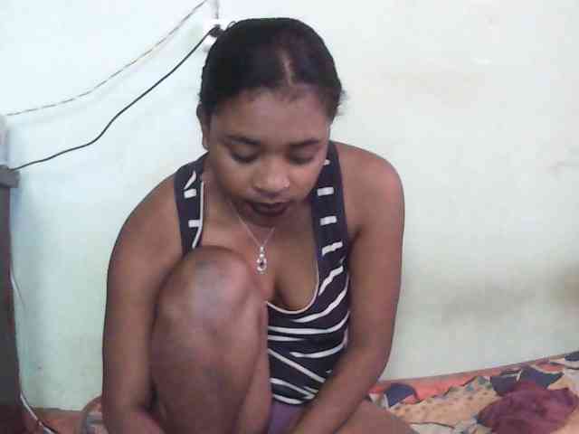 TriciaBella webcam