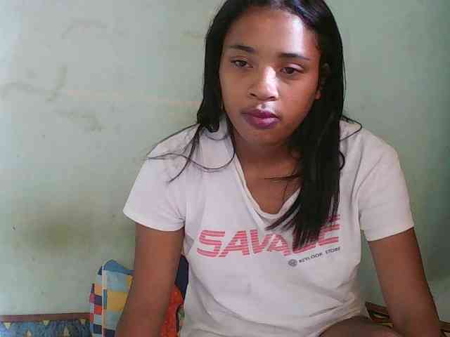 TriciaBella webcam