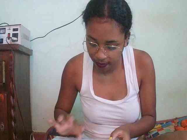 TriciaBella webcam