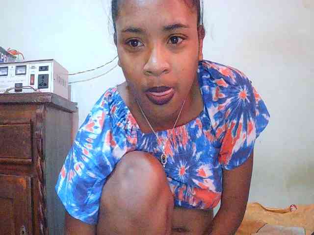 TriciaBella webcam