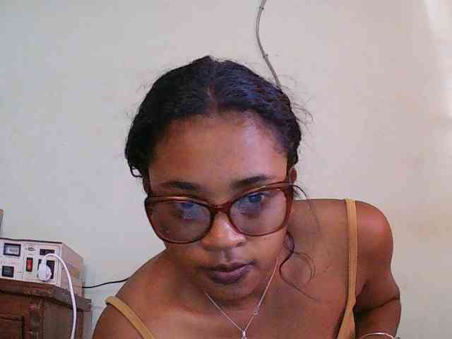 TriciaBella webcam