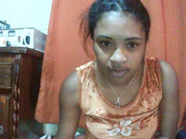 TriciaBella webcam