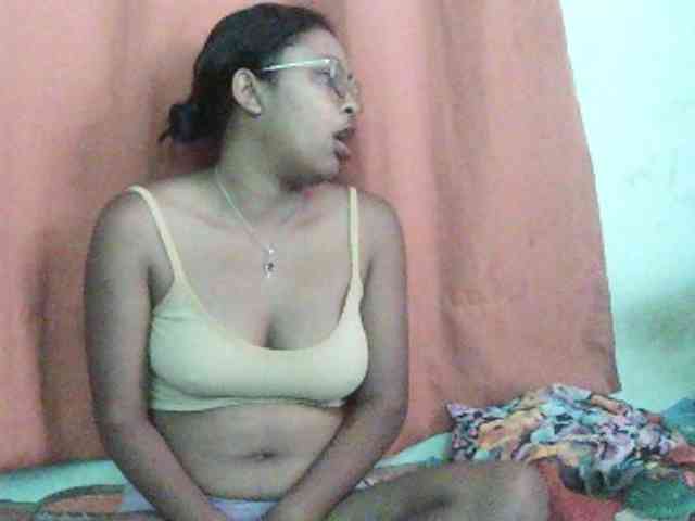 TriciaBella webcam
