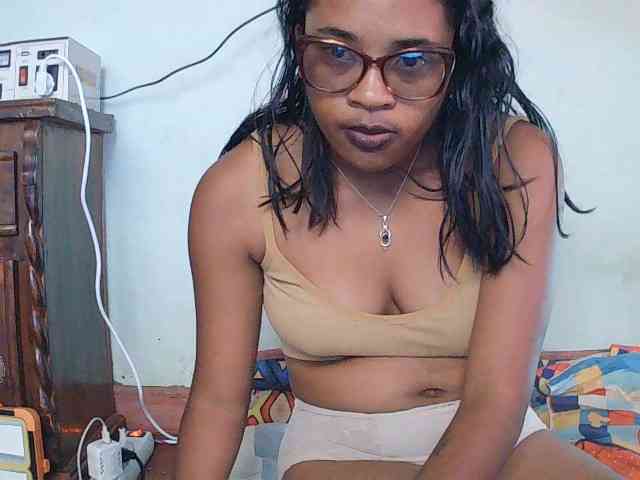 TriciaBella TriciaBella