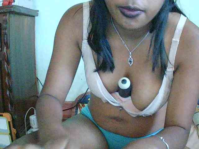 Modèle: TriciaBella