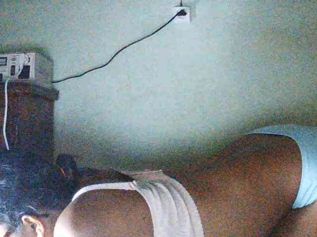 TriciaBella webcam