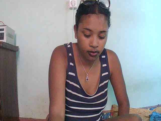 TriciaBella webcam