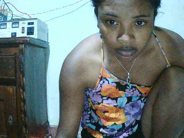 TriciaBella webcam