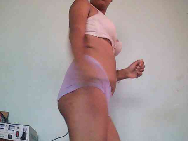 TriciaBella webcam