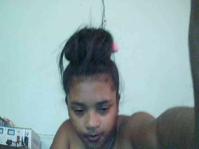 TriciaBella webcam