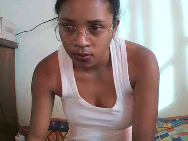 TriciaBella webcam