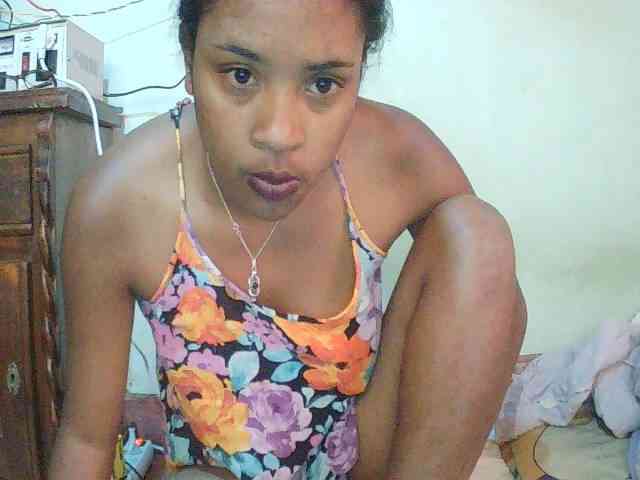 TriciaBella webcam
