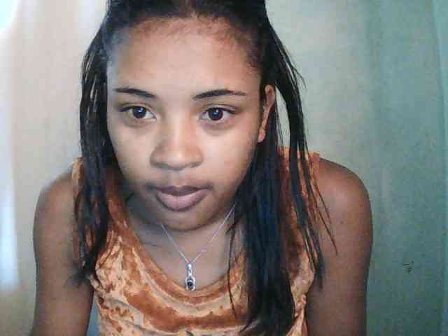TriciaBella webcam