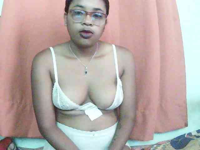 TriciaBella TriciaBella