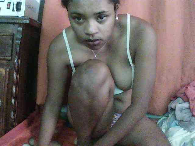 TriciaBella webcam