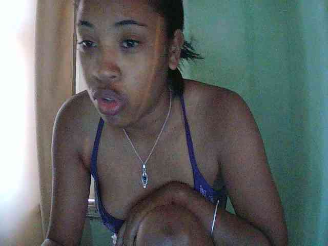 TriciaBella webcam