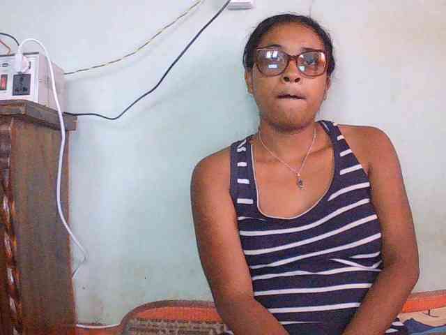 TriciaBella webcam