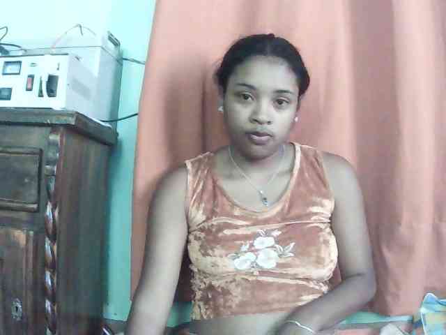 TriciaBella webcam