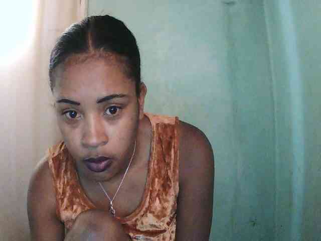 TriciaBella webcam