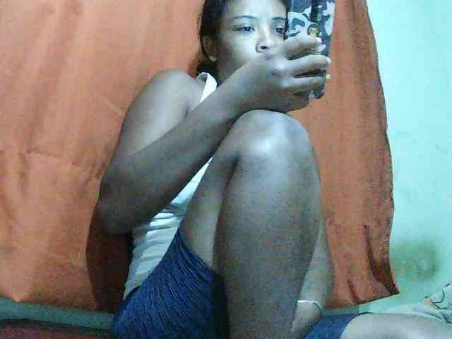 TriciaBella webcam