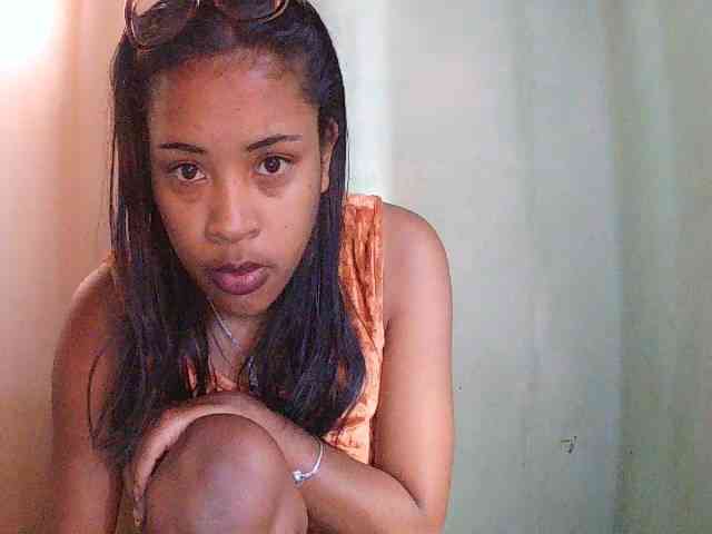 TriciaBella webcam
