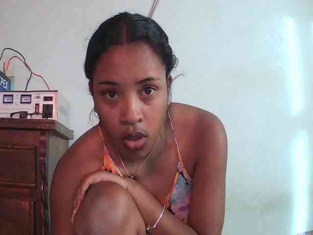 TriciaBella webcam