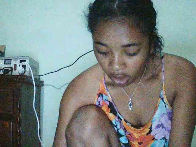 TriciaBella webcam