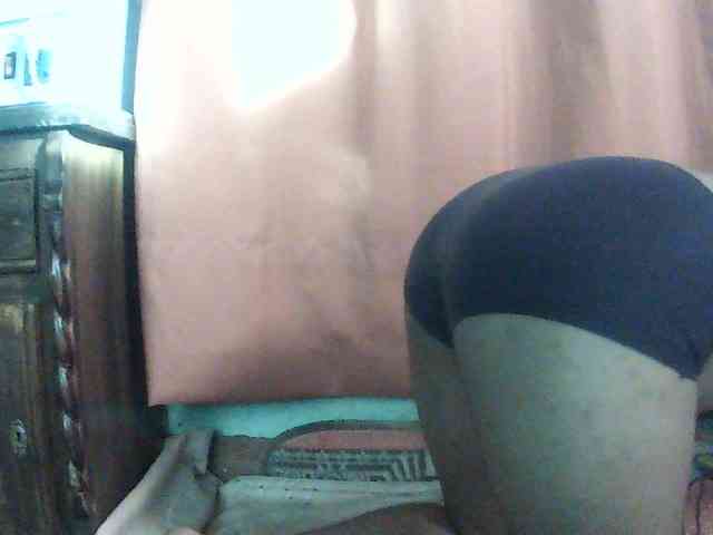 TriciaBella webcam