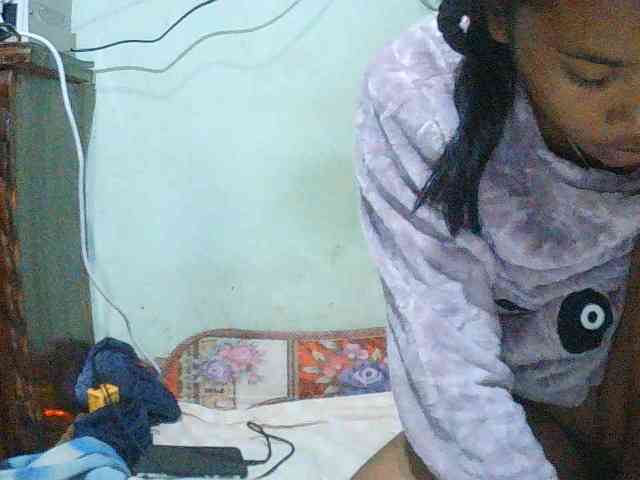 TriciaBella webcam