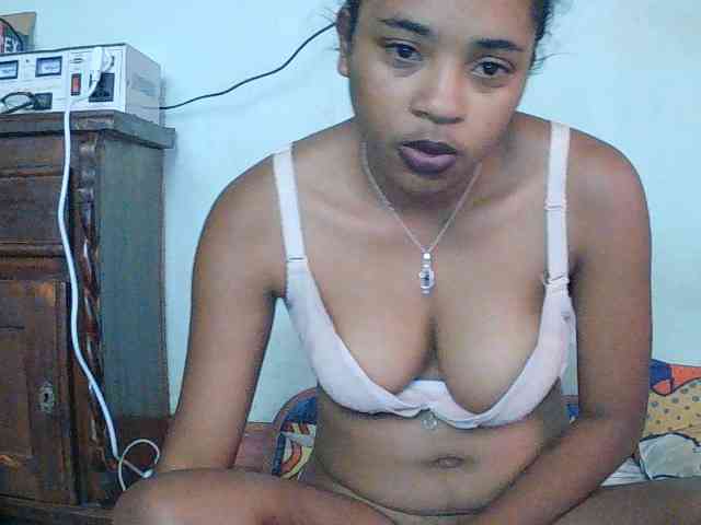 Modèle: TriciaBella