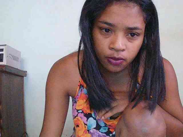 TriciaBella webcam