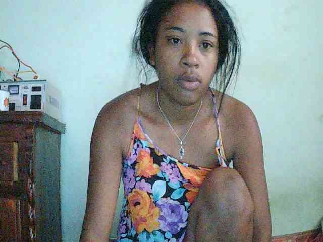 TriciaBella webcam