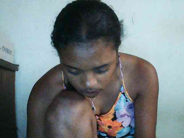TriciaBella webcam
