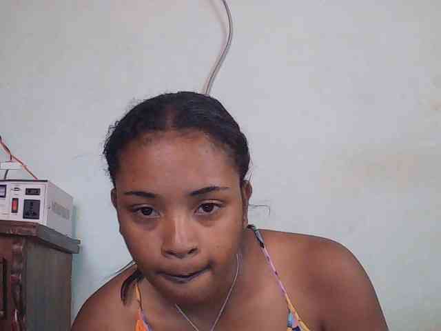 TriciaBella webcam